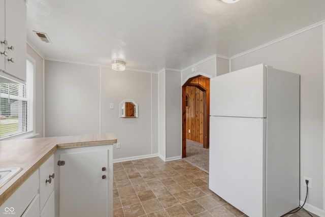 2618 E 8th Street, Anderson, IN 46012