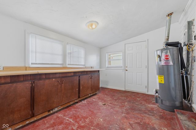 2618 E 8th Street, Anderson, IN 46012