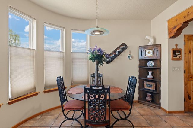 650 BARNETT Road, Bosque Farms, NM 87068