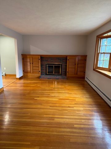 34 Grace Dr, Wilmington, MA 01887
