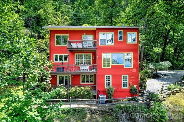 491 S Valley View Drive, Mars Hill, NC 28754