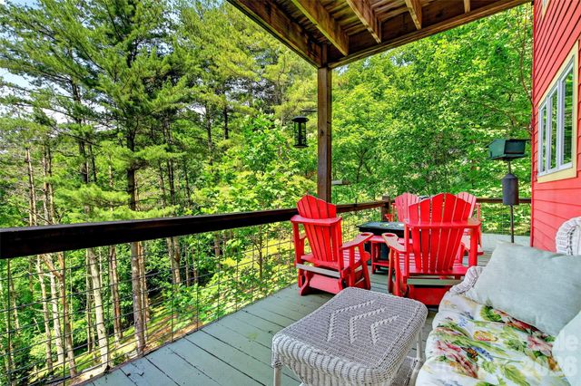 491 S Valley View Drive, Mars Hill, NC 28754