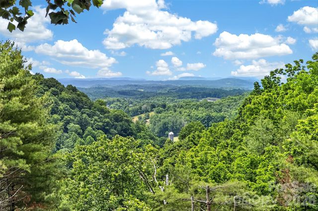 491 S Valley View Drive, Mars Hill, NC 28754