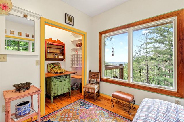 491 S Valley View Drive, Mars Hill, NC 28754