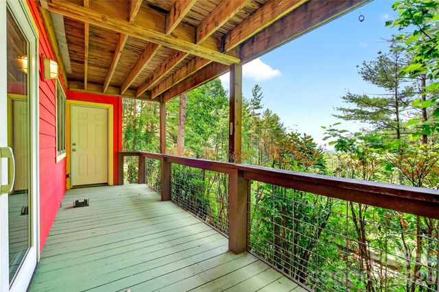 491 S Valley View Drive, Mars Hill, NC 28754