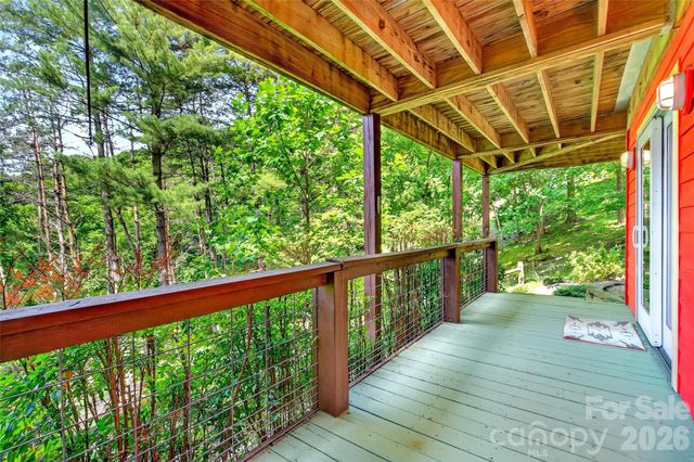 491 S Valley View Drive, Mars Hill, NC 28754