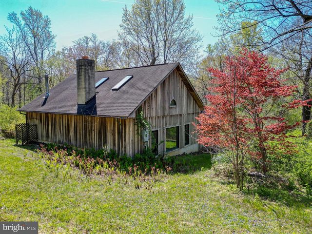45 SHOOTZ HOLLOW RD, Huntly, VA 22640