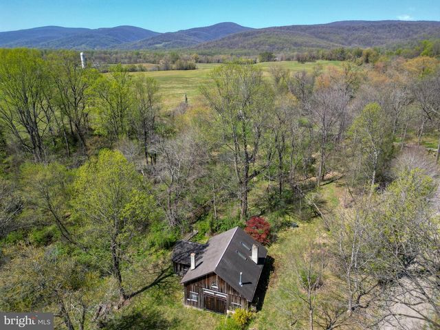 45 SHOOTZ HOLLOW RD, Huntly, VA 22640