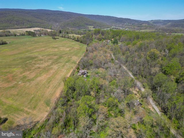 45 SHOOTZ HOLLOW RD, Huntly, VA 22640
