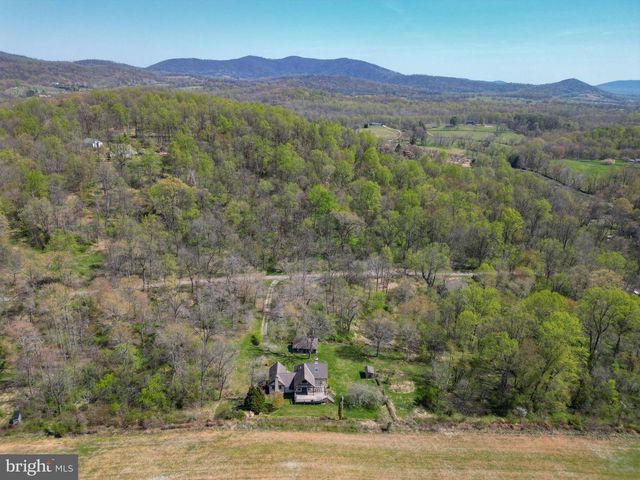 45 SHOOTZ HOLLOW RD, Huntly, VA 22640