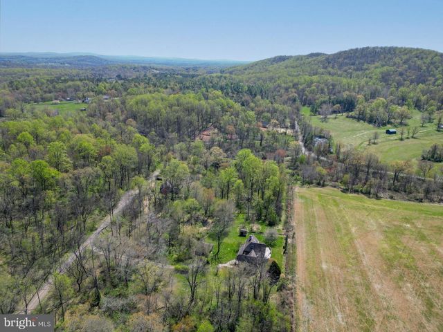 45 SHOOTZ HOLLOW RD, Huntly, VA 22640