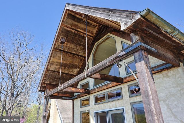 45 SHOOTZ HOLLOW RD, Huntly, VA 22640