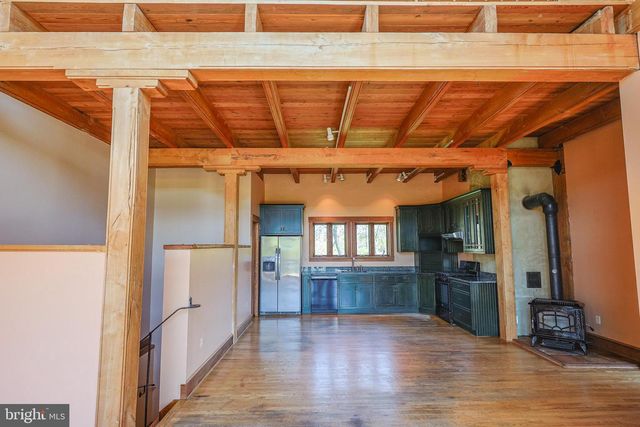 45 SHOOTZ HOLLOW RD, Huntly, VA 22640
