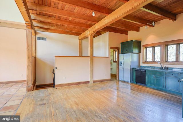 45 SHOOTZ HOLLOW RD, Huntly, VA 22640