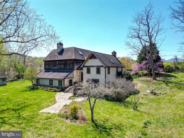 45 SHOOTZ HOLLOW RD, Huntly, VA 22640