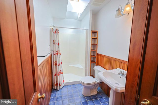 45 SHOOTZ HOLLOW RD, Huntly, VA 22640