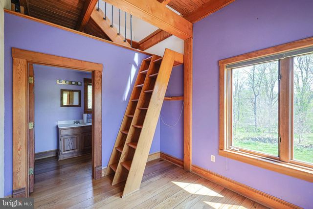 45 SHOOTZ HOLLOW RD, Huntly, VA 22640