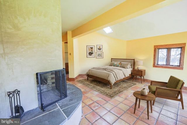 45 SHOOTZ HOLLOW RD, Huntly, VA 22640