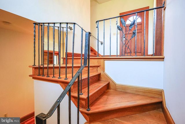 45 SHOOTZ HOLLOW RD, Huntly, VA 22640