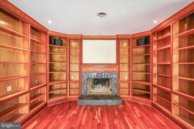 45 SHOOTZ HOLLOW RD, Huntly, VA 22640