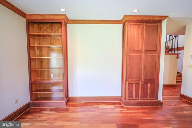 45 SHOOTZ HOLLOW RD, Huntly, VA 22640