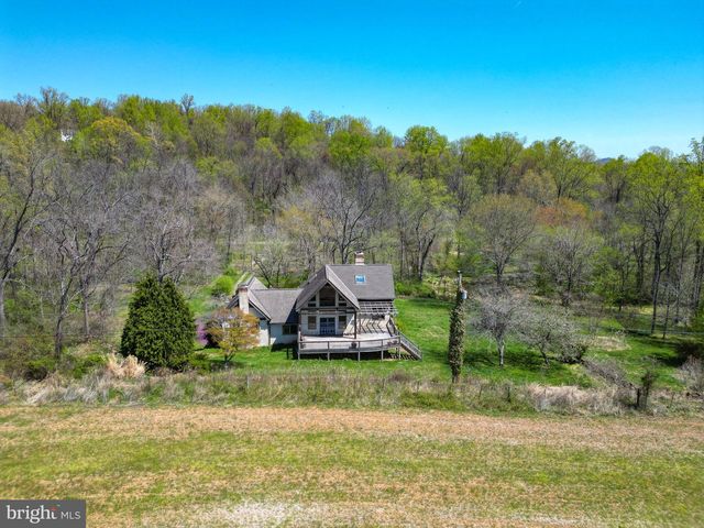 45 SHOOTZ HOLLOW RD, Huntly, VA 22640