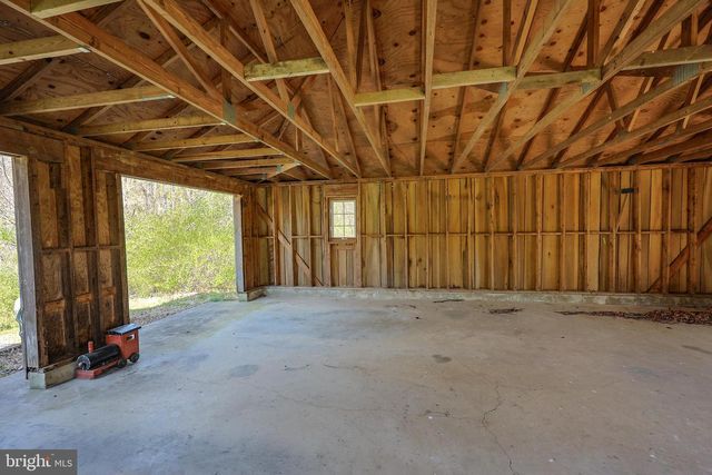 45 SHOOTZ HOLLOW RD, Huntly, VA 22640