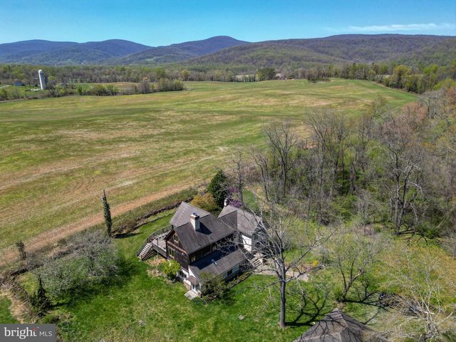 45 SHOOTZ HOLLOW RD, Huntly, VA 22640