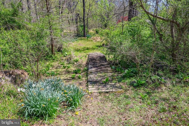 45 SHOOTZ HOLLOW RD, Huntly, VA 22640