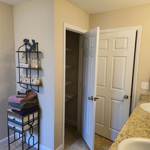 400 Yancey Street, Fort Walton Beach, FL 32547