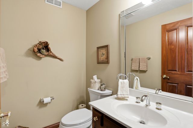 3613 Eaglet Court, Greenwood, IN 46143