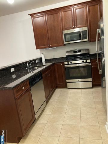 526 Bushes Lane, Elmwood Park, NJ 07407