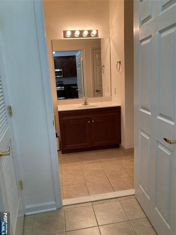 526 Bushes Lane, Elmwood Park, NJ 07407