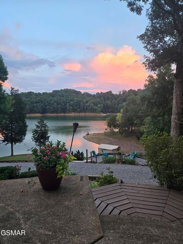 1910 Laramie Trail, Dandridge, TN 37725