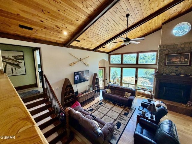1910 Laramie Trail, Dandridge, TN 37725