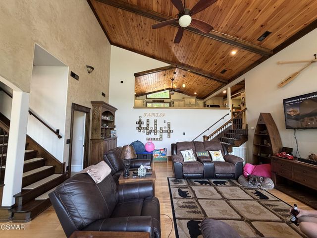 1910 Laramie Trail, Dandridge, TN 37725