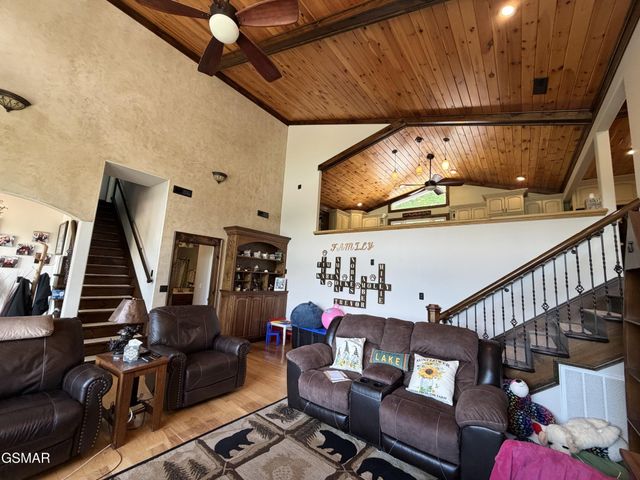1910 Laramie Trail, Dandridge, TN 37725