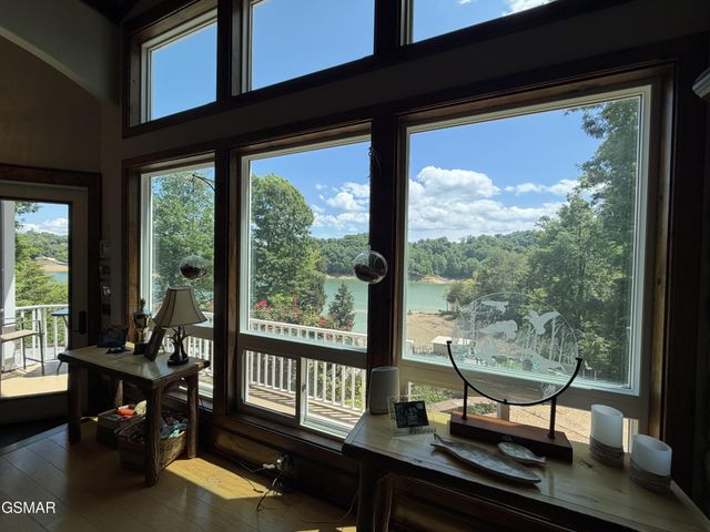 1910 Laramie Trail, Dandridge, TN 37725