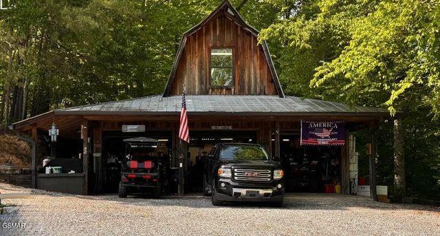 1910 Laramie Trail, Dandridge, TN 37725