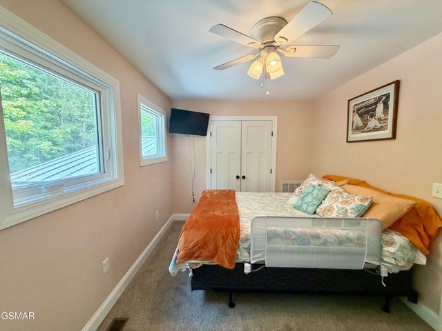 1910 Laramie Trail, Dandridge, TN 37725