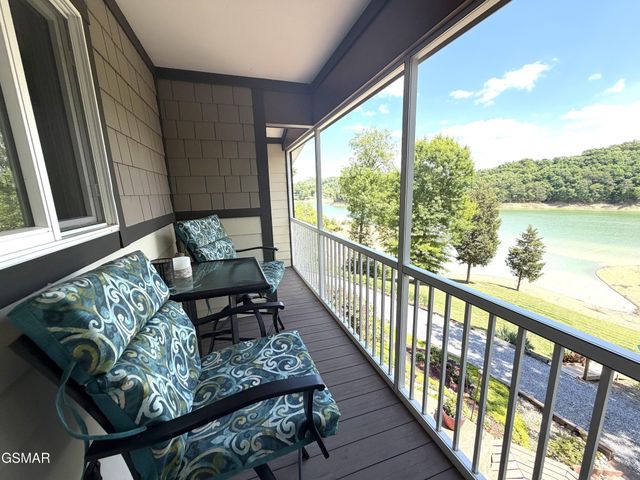 1910 Laramie Trail, Dandridge, TN 37725