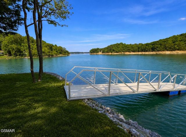 1910 Laramie Trail, Dandridge, TN 37725