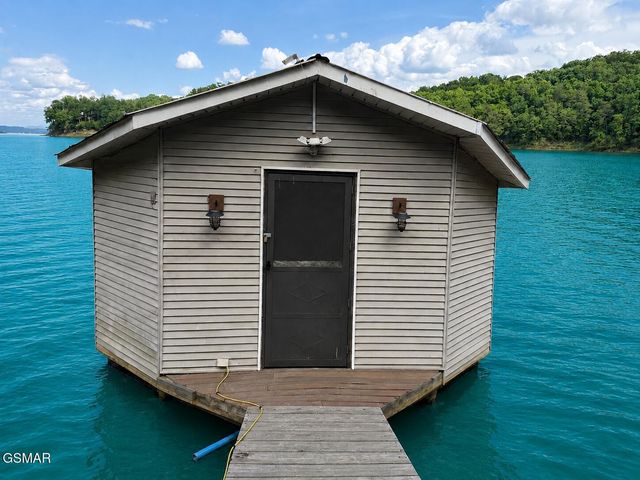 1910 Laramie Trail, Dandridge, TN 37725