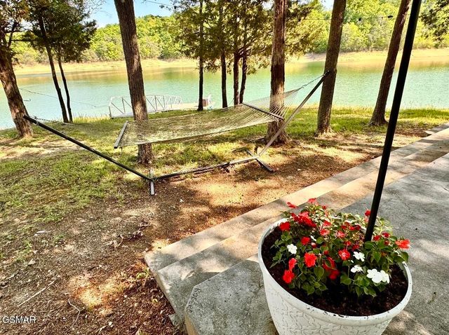 1910 Laramie Trail, Dandridge, TN 37725