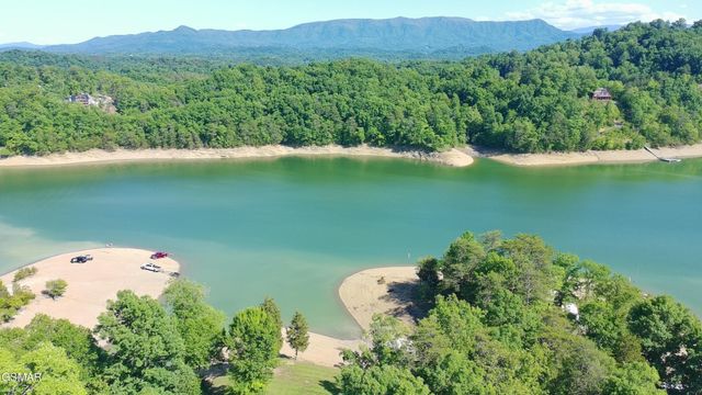 1910 Laramie Trail, Dandridge, TN 37725