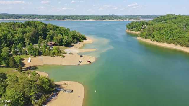 1910 Laramie Trail, Dandridge, TN 37725