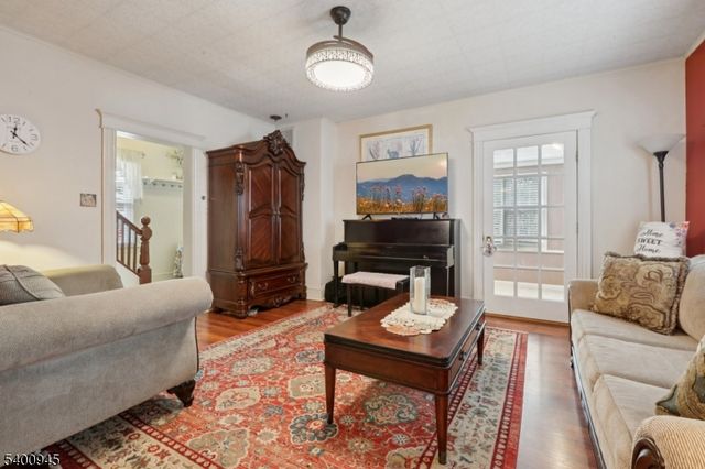 109 N 2Nd Ave, Highland Park Boro, NJ 08904