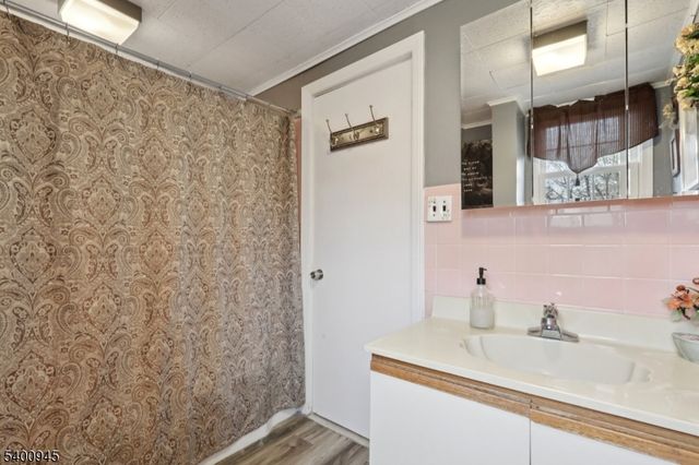 109 N 2Nd Ave, Highland Park Boro, NJ 08904