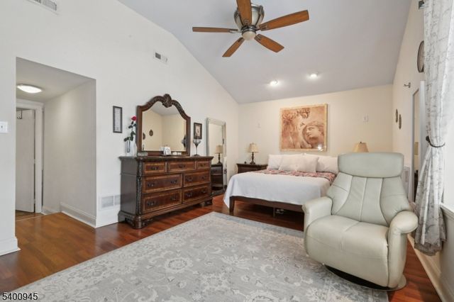 109 N 2Nd Ave, Highland Park Boro, NJ 08904