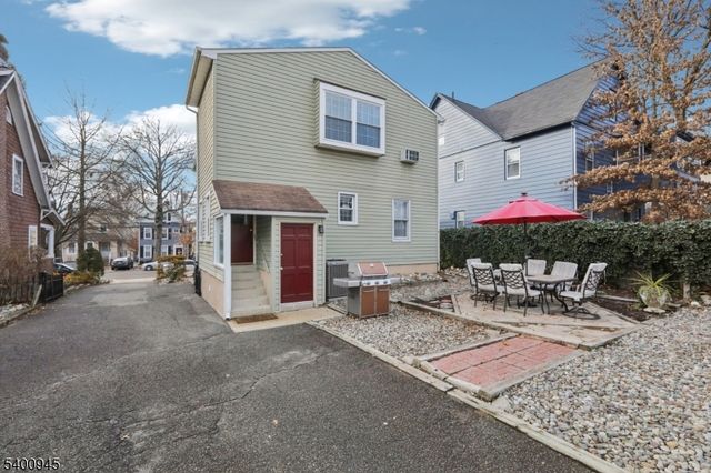 109 N 2Nd Ave, Highland Park Boro, NJ 08904